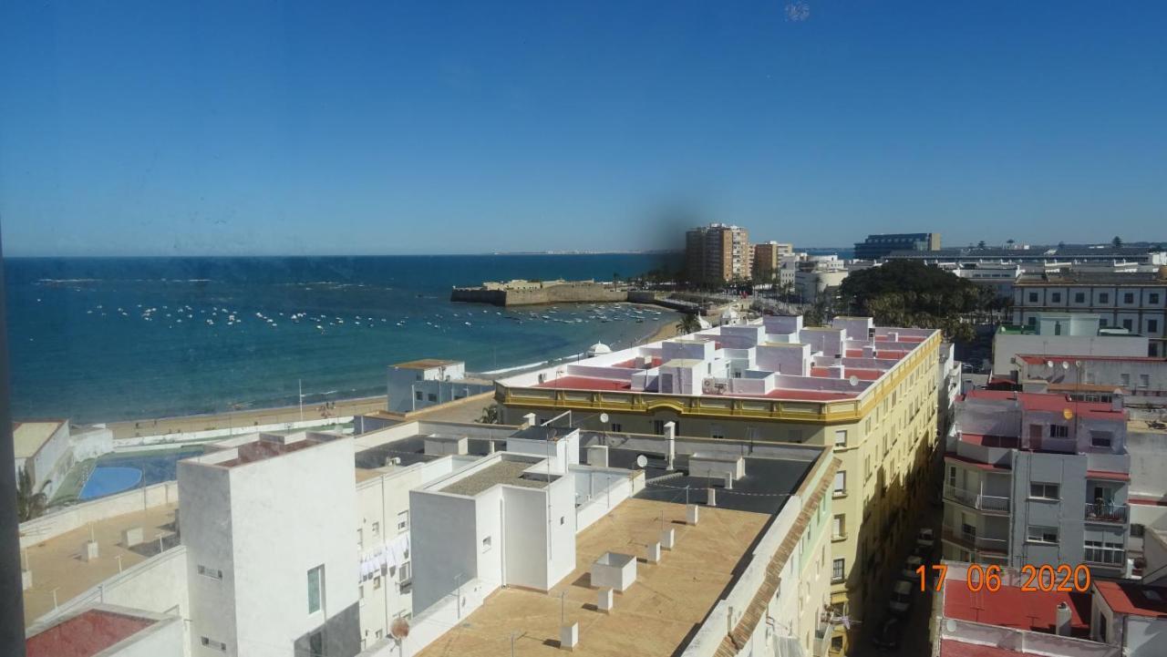 Fenicia Con Aparcamiento Incluido Vistas Al Mar Apartamento Cádiz